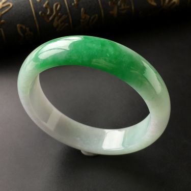 (超值推荐)糯冰种飘翠手镯(58.4mm)