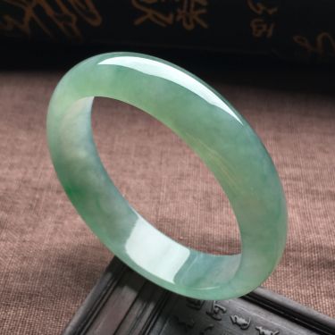 （超值推荐）冰种晴水略飘花手镯（55.2mm）