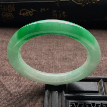 （超值推荐）糯冰种飘翠圆条手镯（56mm）