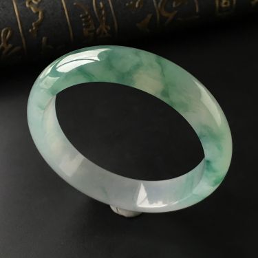 (超值推荐)冰种飘花手镯(58.6mm)