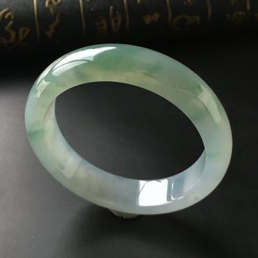 (超值推荐)冰种飘花手镯(55mm)