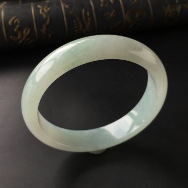 (超值推荐)糯冰种晴水手镯(63.7mm)
