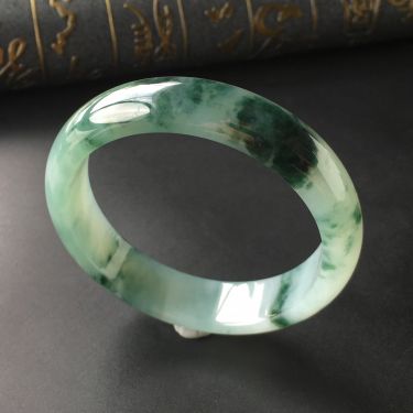 (超值推荐)糯冰种飘花手镯(57.7mm)