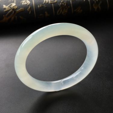 (超值推荐)冰种晴水圆条手镯(52.5mm)