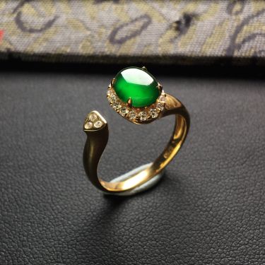 (超值推荐)冰种正阳绿镶黄18k金钻石戒指
