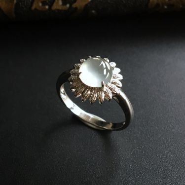 (超值推荐)冰种无色镶白金钻石戒指