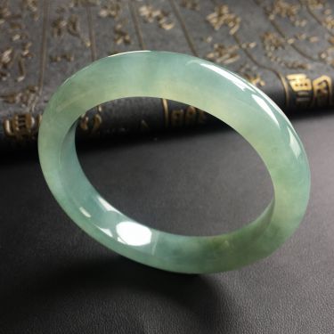 糯冰种晴水手镯(56.2mm)