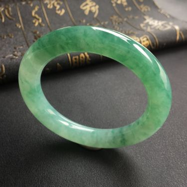 糯冰种飘花圆条手镯(56mm)