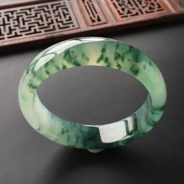 (超值推荐)冰种飘花手镯(55.5mm)