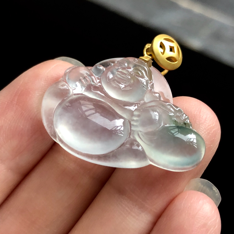 冰玻种略飘花翡翠布袋佛挂件