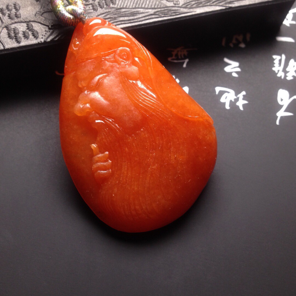 糯冰种红黄翡关公挂件翡翠