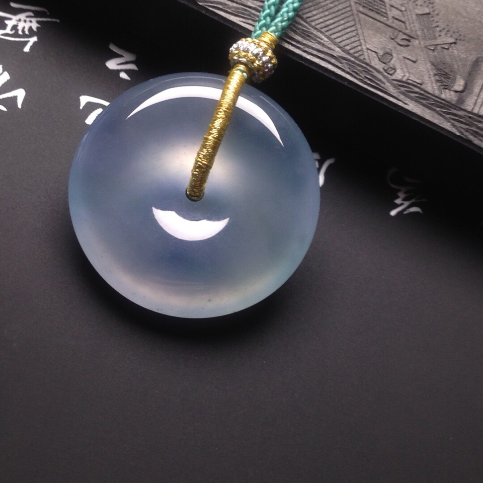 冰种淡紫罗兰平安扣挂件翡翠