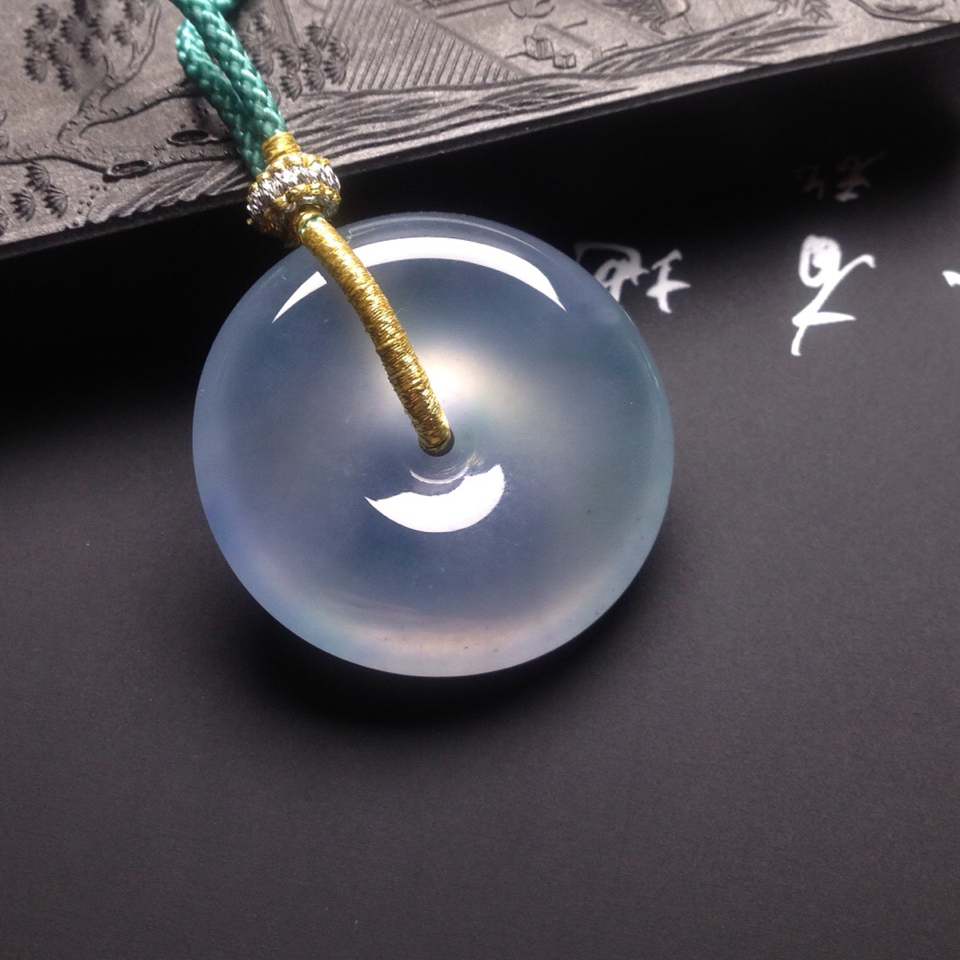 冰种淡紫罗兰平安扣挂件翡翠