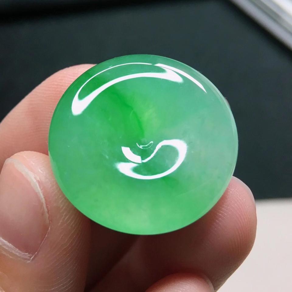 冰种阳绿平安扣