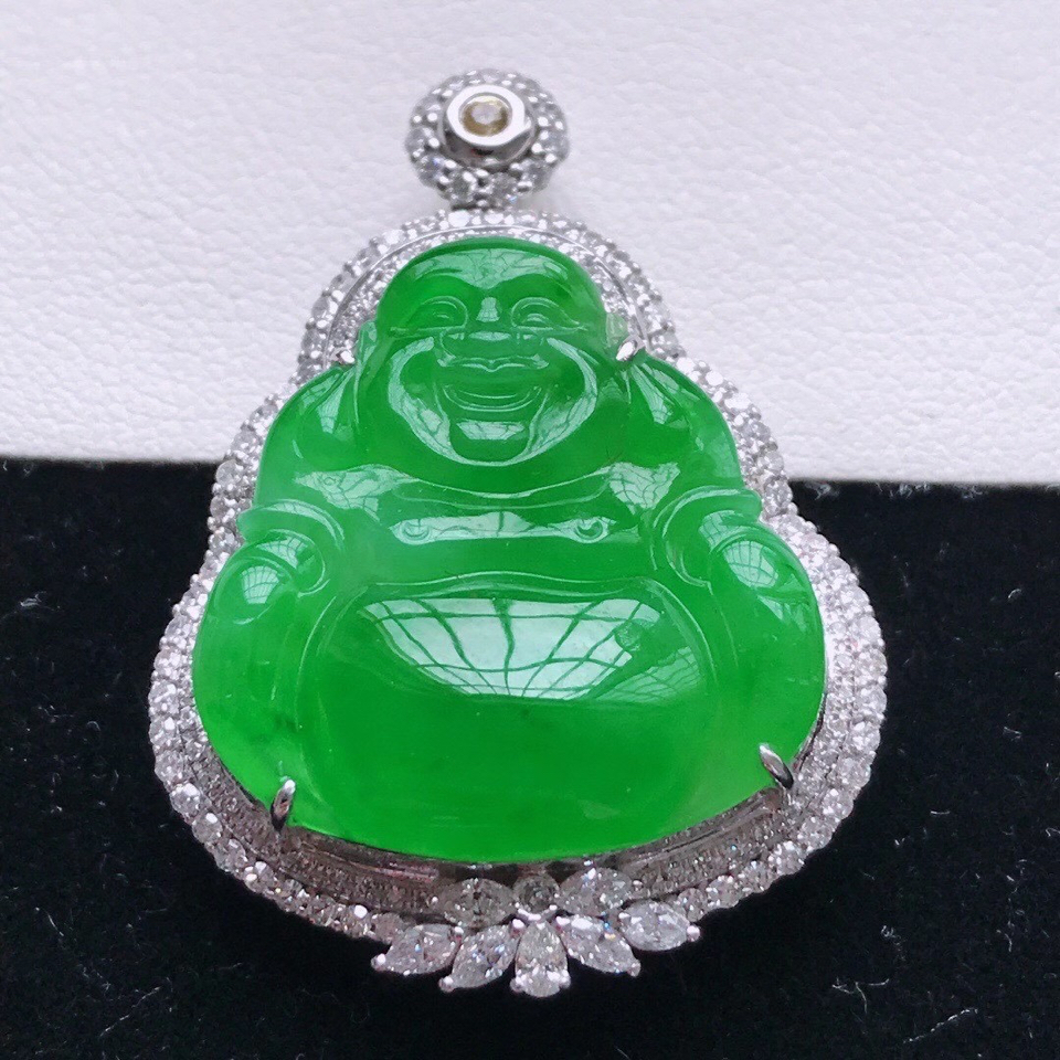 糯冰种满绿佛公翡翠吊坠