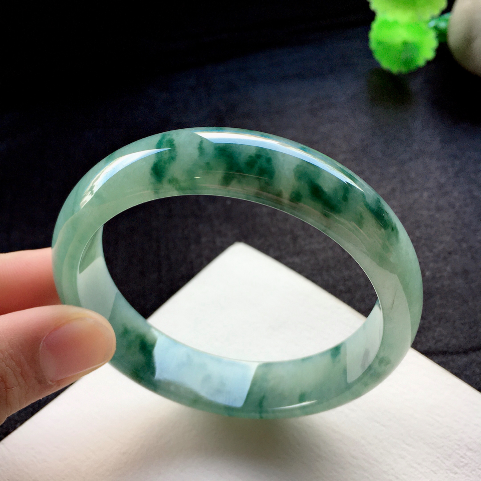 糯冰种飘花翡翠手镯58.5mm